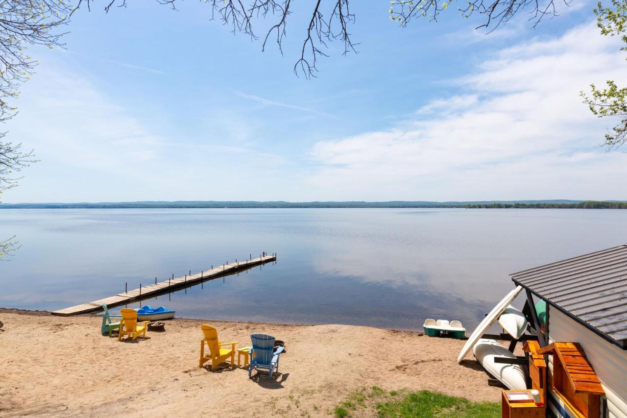 Greystone On Golden Lake Deacon Exteriör bild